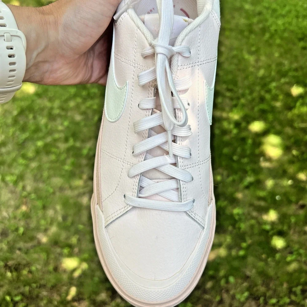 Nike court legacy